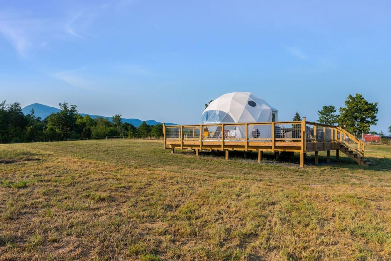 Tranquil Dome At Faraway Camp Pension Luray Buitenkant foto
